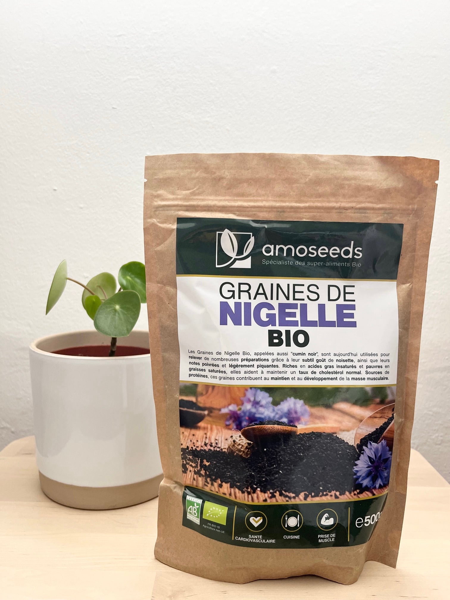 Nigelle-Amoseeds-MonUKIYO-Sion-Valais